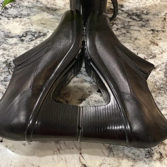 Fossil Black Slip On’s Size 41 - Picture 2 of 7